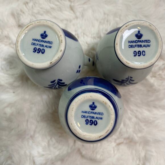 Set of 3 Vintage Miniature Delft Blue Vase Pitcher Hand Painted Blue and White - Picture 5 of 7